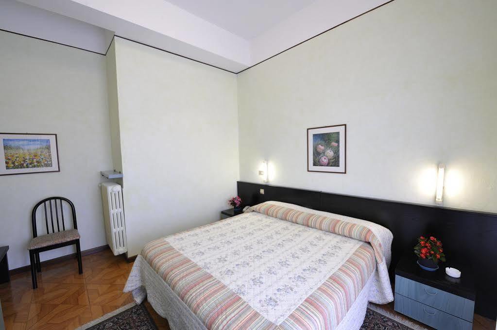 Hotel Villa Mon Toc Stresa Exterior foto