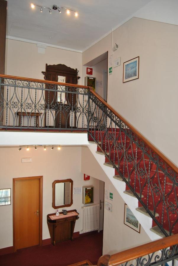 Hotel Villa Mon Toc Stresa Exterior foto