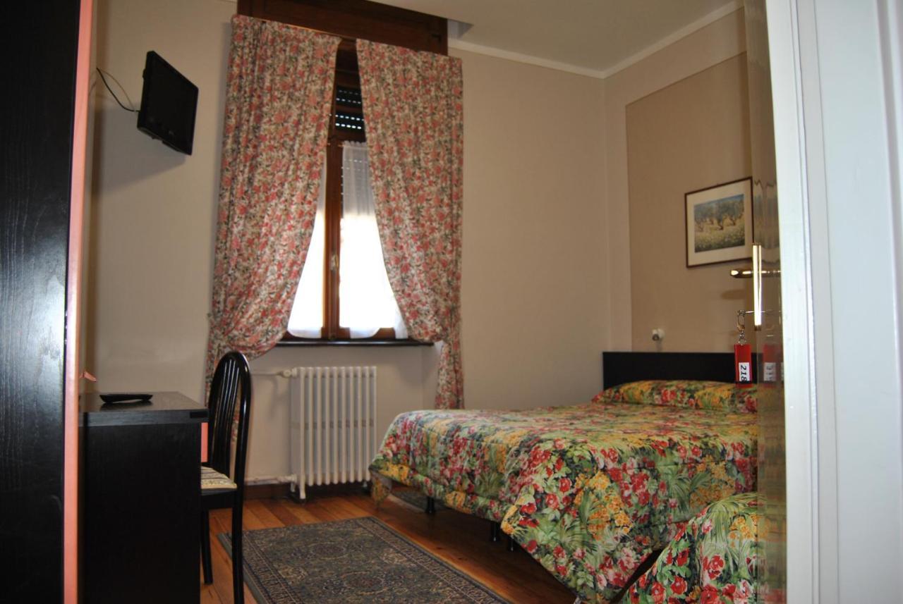 Hotel Villa Mon Toc Stresa Exterior foto